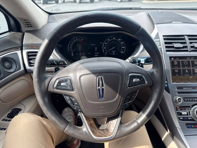 Used 2018 Lincoln MKZ Reserve w/ Magnetic Appearance Package AWD/4WD image 16