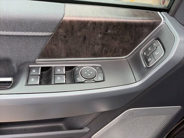 Used 2023 Ford F150 Lariat w/ Equipment Group 502A High image 11