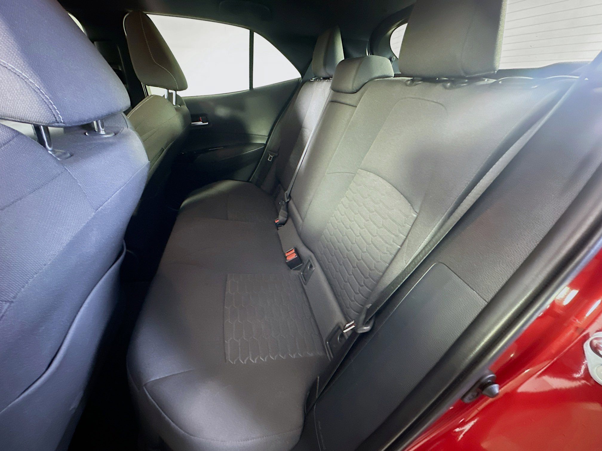 Used 2021 Toyota Corolla SE w/ Special Edition FWD image 26