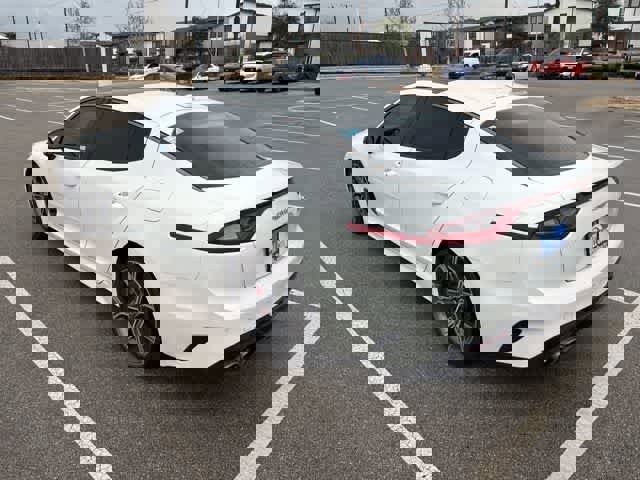 Used 2021 Kia Stinger GT1 image 3