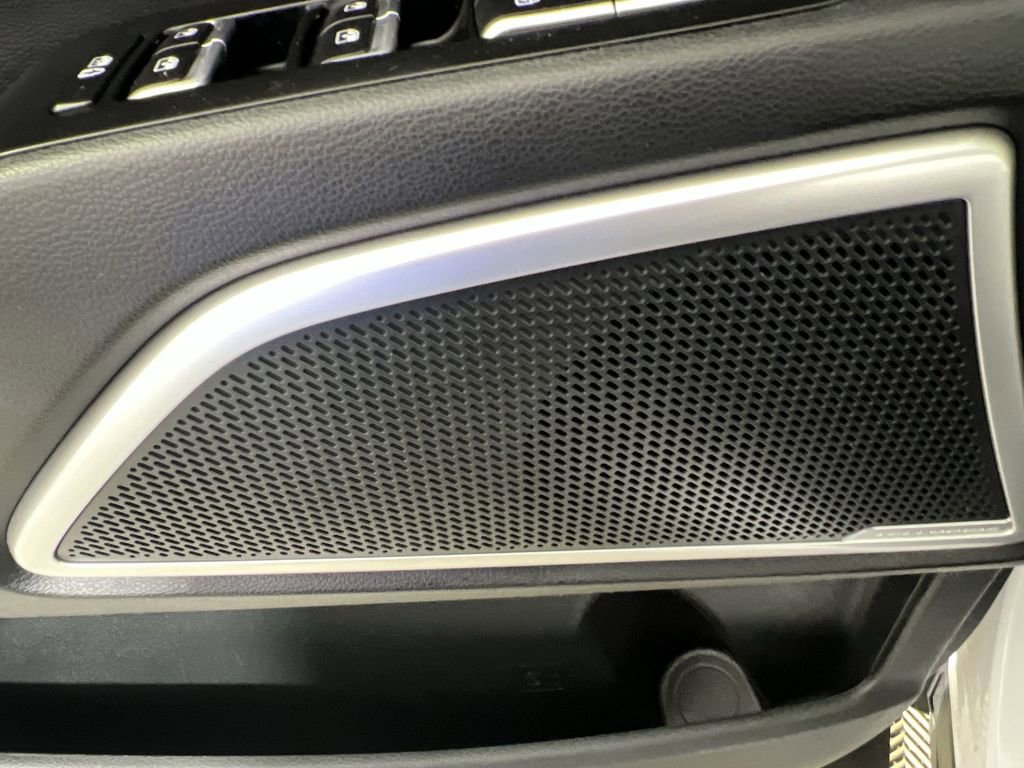 Used 2022 Kia Telluride EX w/ EX Premium Package image 26