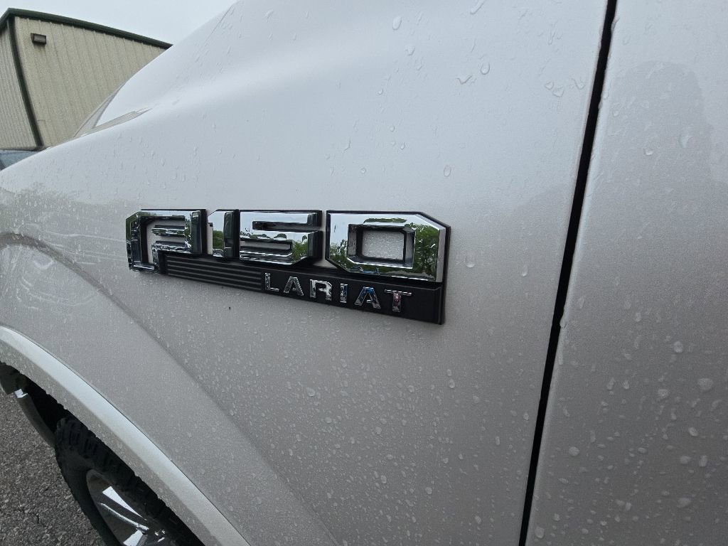 Used 2019 Ford F150 Lariat w/ Equipment Group 502A Luxury AWD/4WD image 14