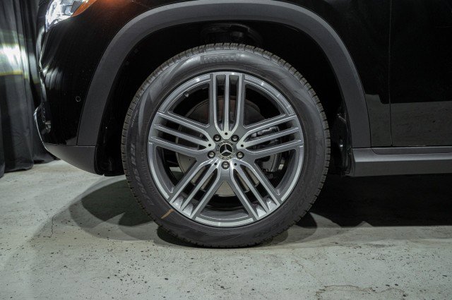 Certified 2026 Mercedes-Benz GLS 450 4MATIC image 6