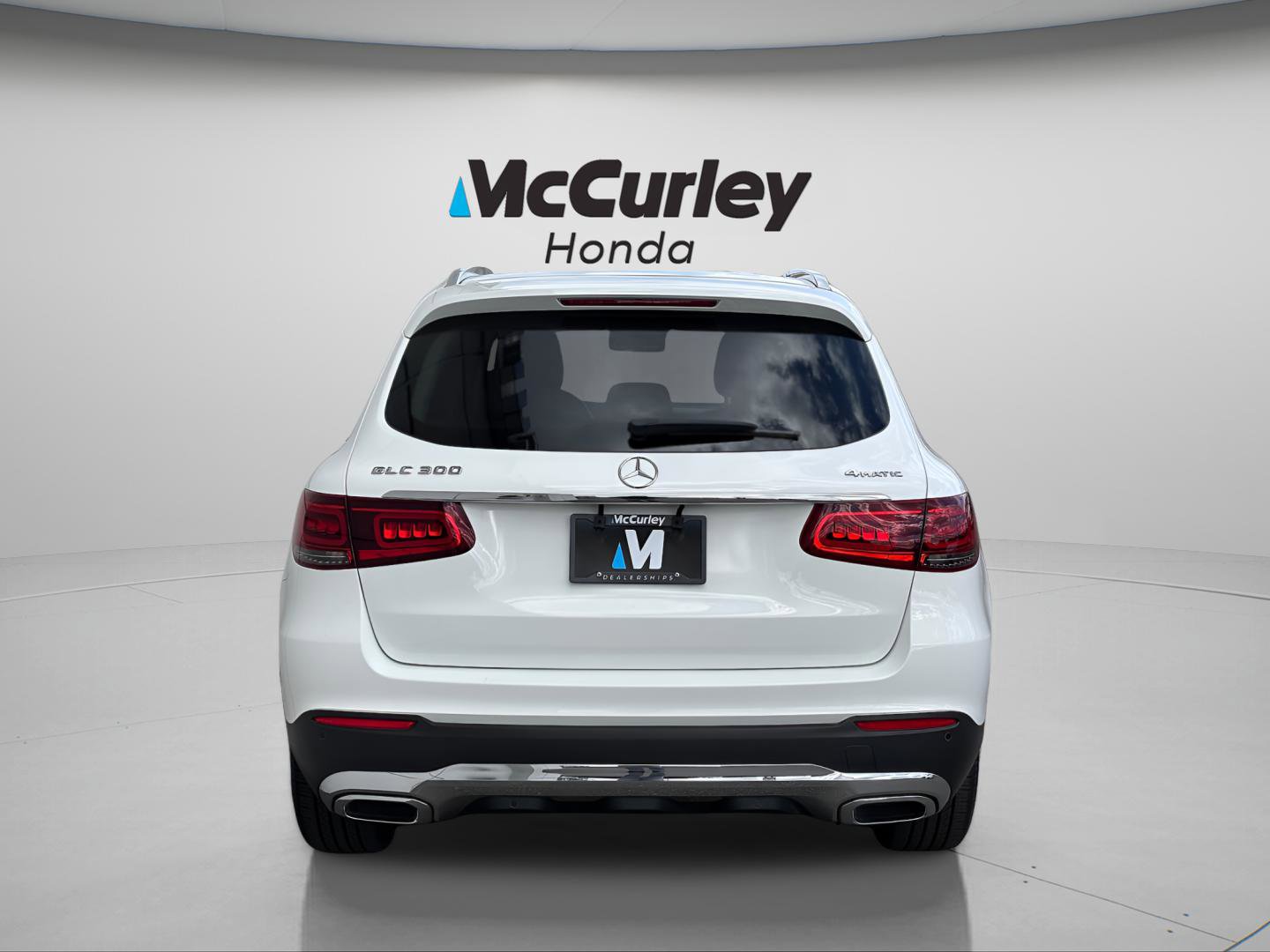 Used 2022 Mercedes-Benz GLC 300 4MATIC image 4