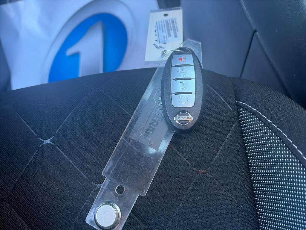 Used 2020 Nissan Kicks SV FWD image 9