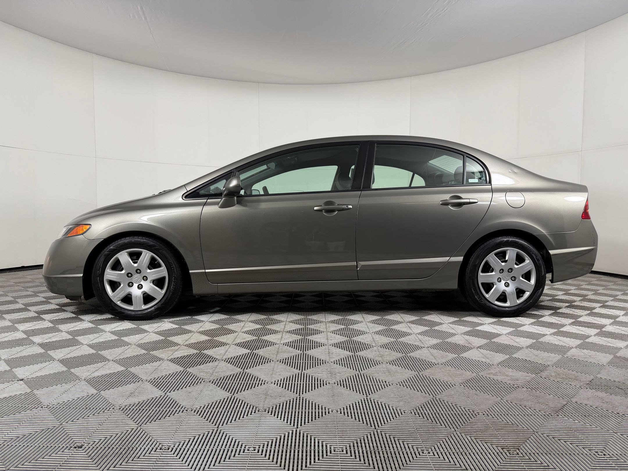 Used 2008 Honda Civic LX image 2
