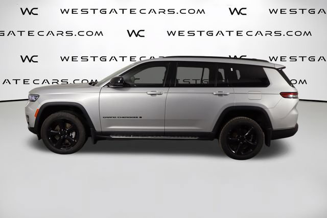 Used 2023 Jeep Grand Cherokee L Laredo AWD/4WD image 5