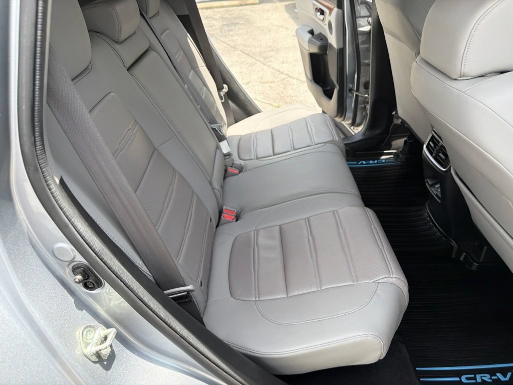 Used 2018 Honda CR-V Touring image 9