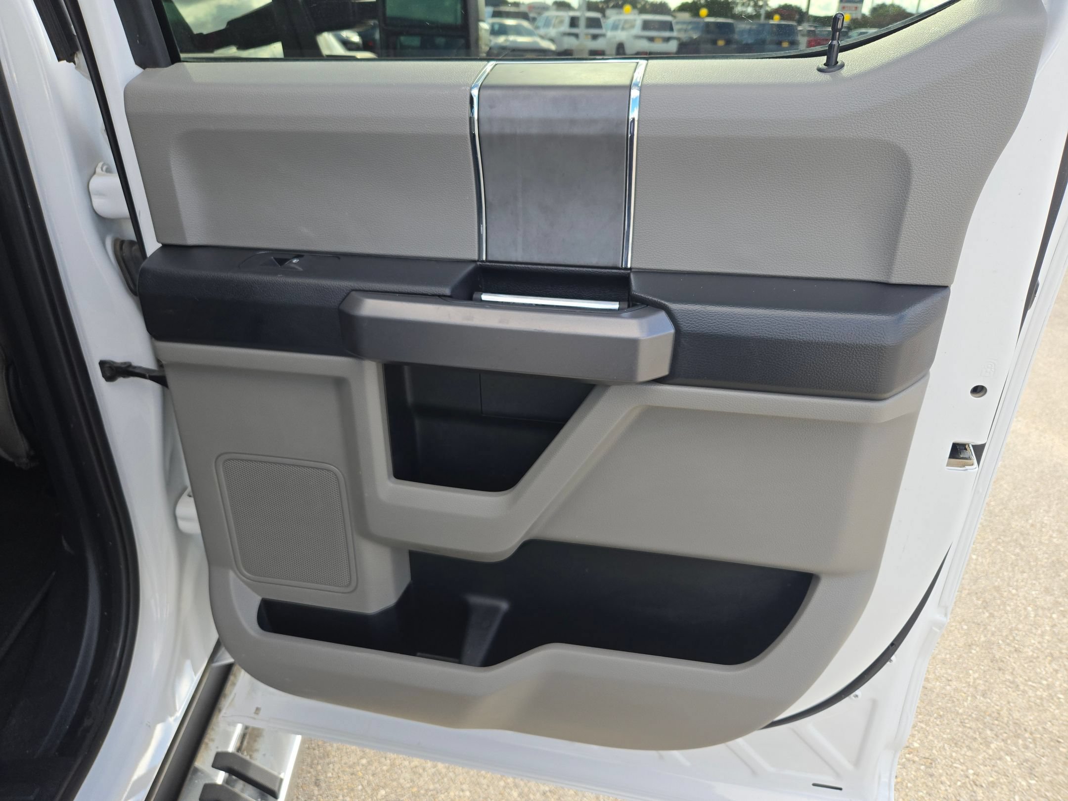 Used 2020 Ford F250 XLT w/ XLT Premium Package AWD/4WD image 26