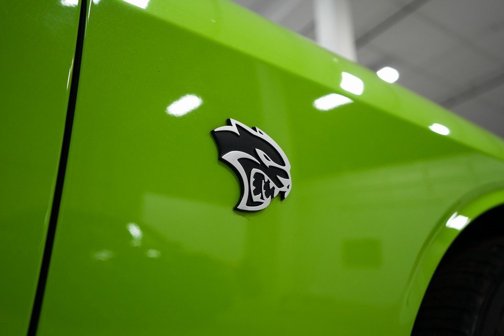 Used 2015 Dodge Challenger SRT Hellcat image 9