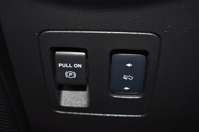 Used 2018 Ford F150 XLT w/ Equipment Group 302A Luxury image 17