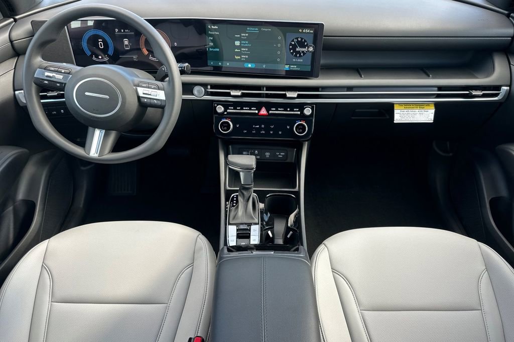 New 2026 Hyundai Santa Cruz SEL FWD image 10
