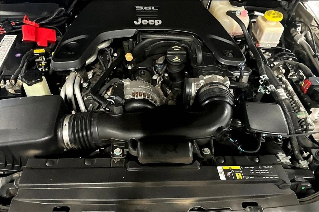 Used 2020 Jeep Gladiator Rubicon image 12