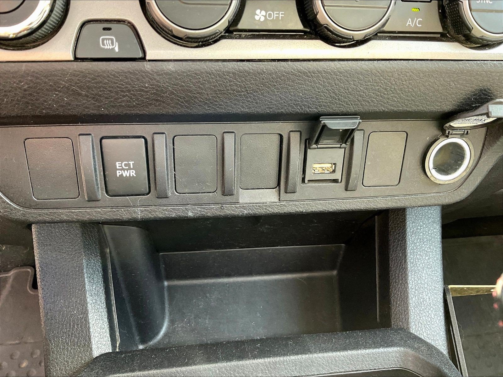 Used 2023 Toyota Tacoma SR AWD/4WD image 16