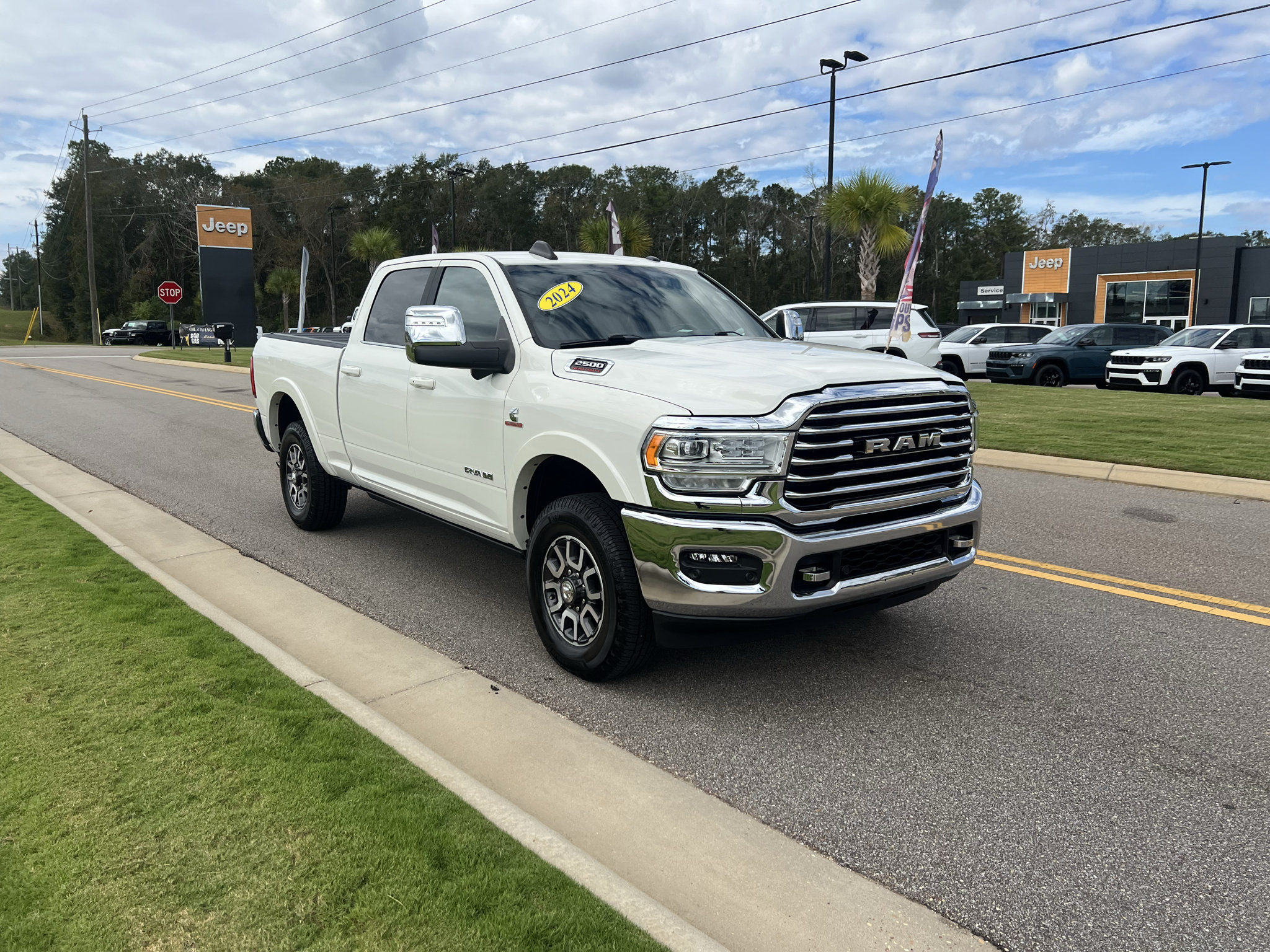 Certified 2024 RAM 2500 Limited w/ Safety Group AWD/4WD image 1