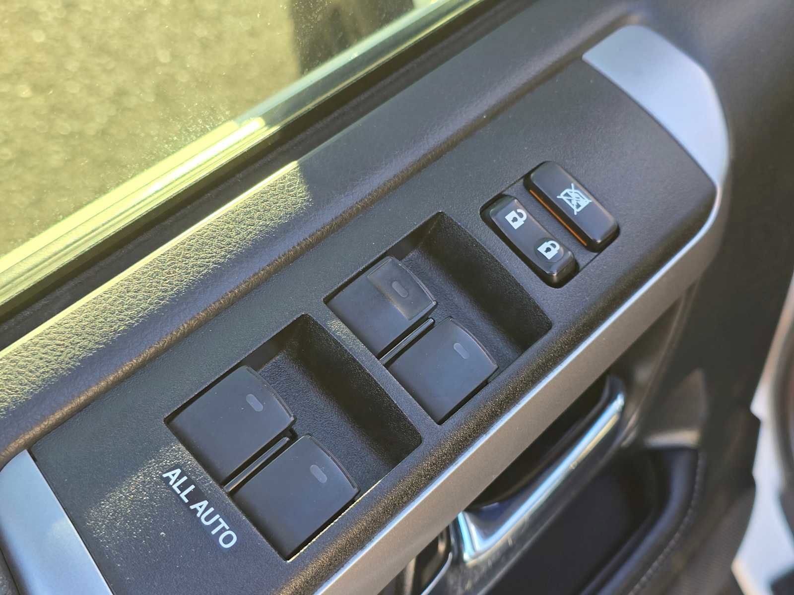 Used 2019 Toyota 4Runner SR5 image 25