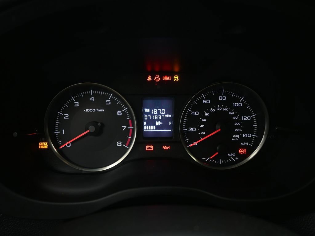 Used 2017 Subaru Crosstrek 2.0i Premium image 11