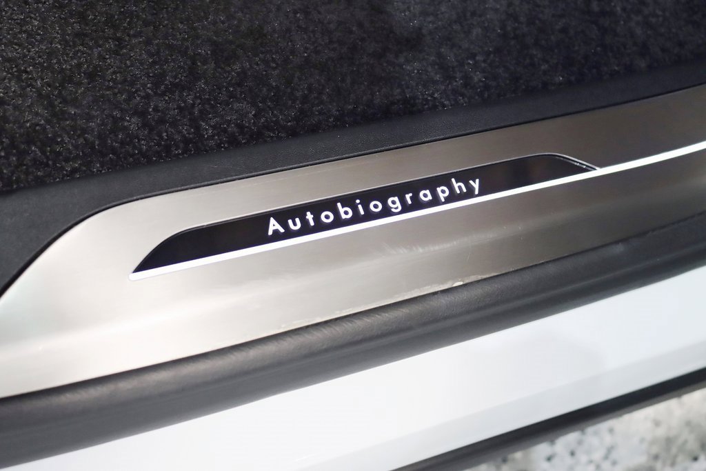 Used 2024 Land Rover Range Rover Long Wheelbase Autobiography image 15