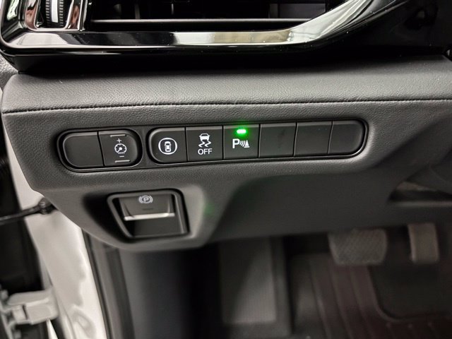 Certified 2026 Acura MDX w/ Technology Package FWD image 32