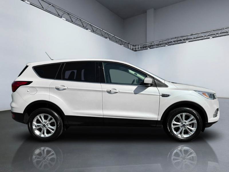 Used 2019 Ford Escape SE AWD/4WD image 3