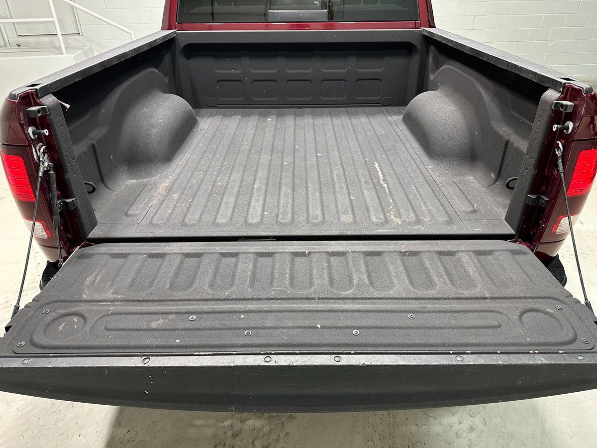 Used 2020 RAM 1500 Classic Warlock AWD/4WD image 8