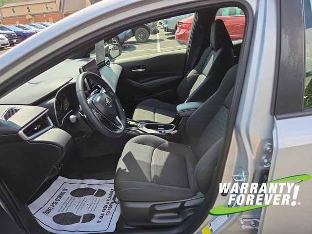 Used 2025 Toyota Corolla SE w/ SE Package FWD image 13