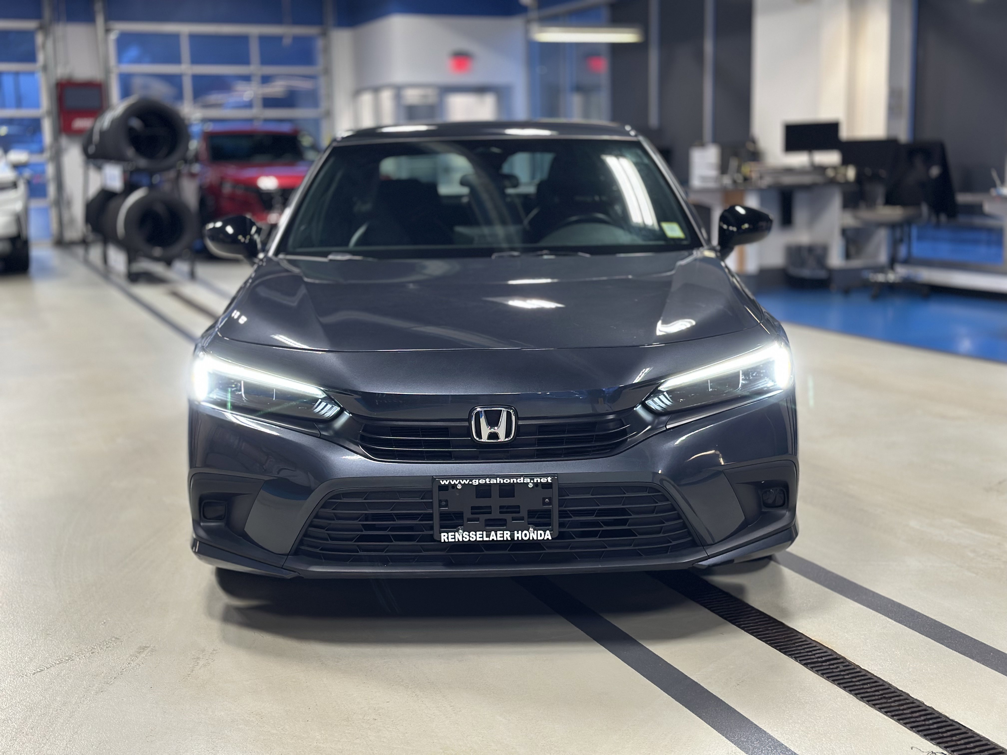 Used 2024 Honda Civic Sport image 2