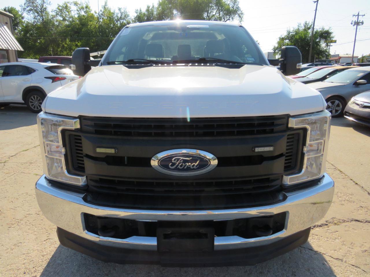 Used 2018 Ford F250 XL w/ Power Equipment Group AWD/4WD image 1