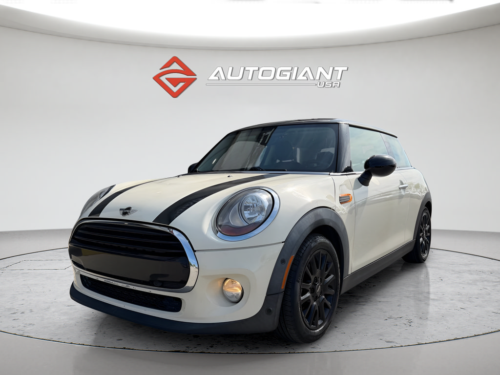Used 2018 MINI Cooper 2-Door Hardtop FWD image 5