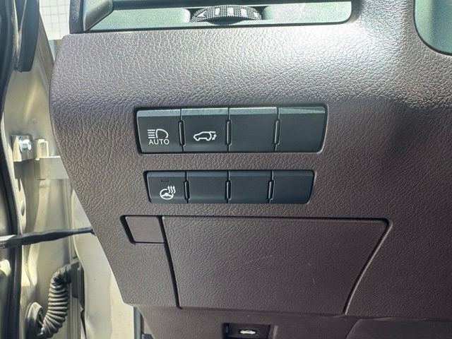 Used 2018 Lexus RX 350L AWD image 16