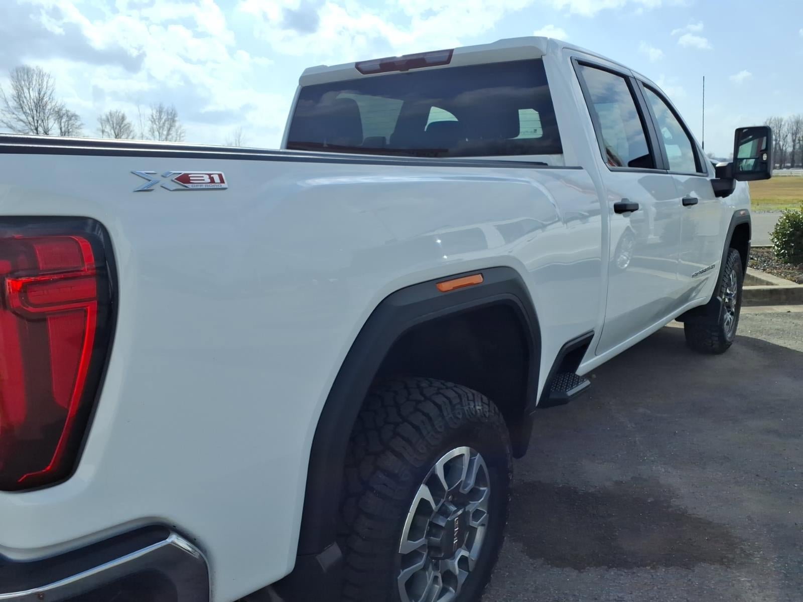 Used 2024 GMC Sierra 2500 Pro w/ Convenience Package image 19