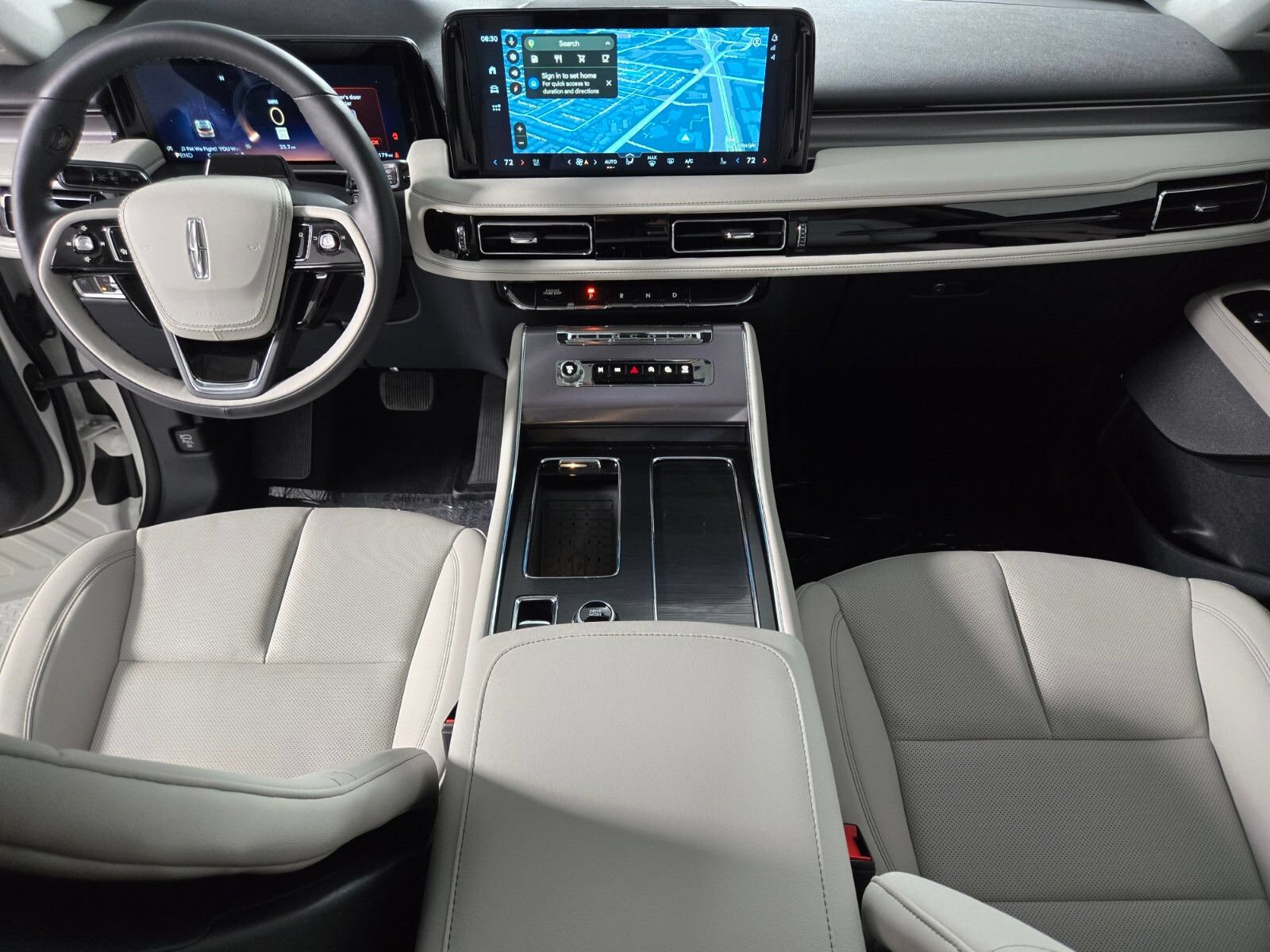 New 2026 Lincoln Aviator AWD image 16