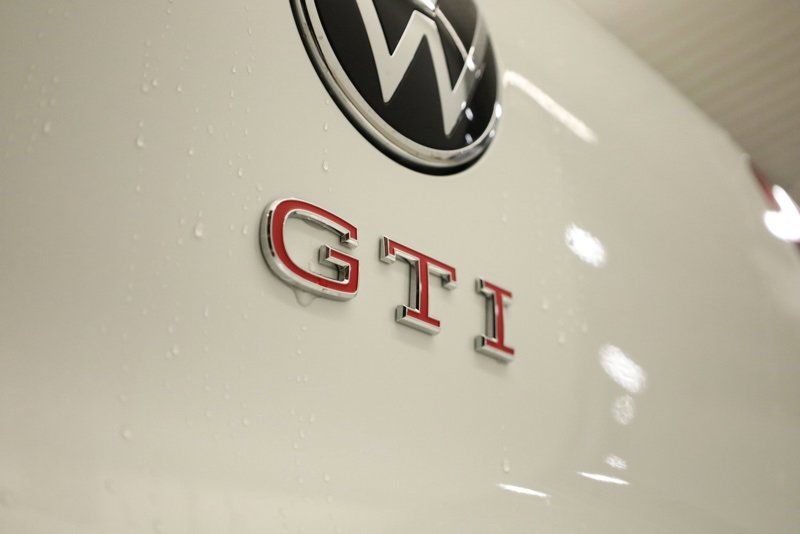 New 2026 Volkswagen GTI SE image 39