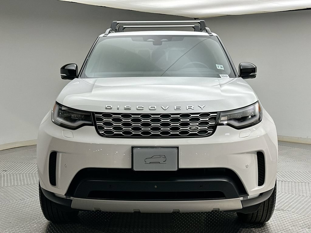Certified 2025 Land Rover Discovery S AWD/4WD image 16