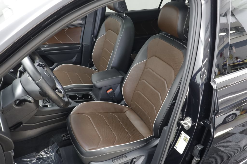 Certified 2022 Volkswagen Tiguan SEL R-Line AWD/4WD image 14