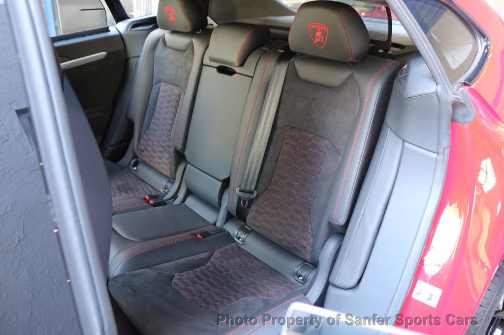 Used 2024 Lamborghini Urus S AWD/4WD image 38