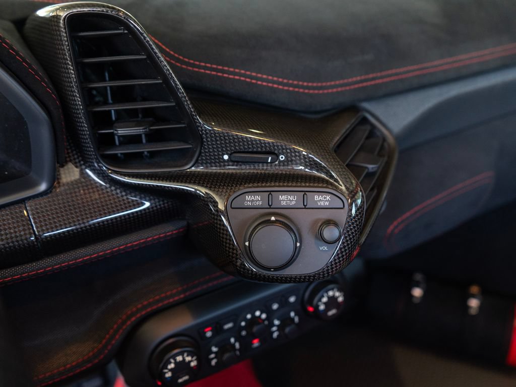 Used 2015 Ferrari 458 Speciale Coupe RWD image 24