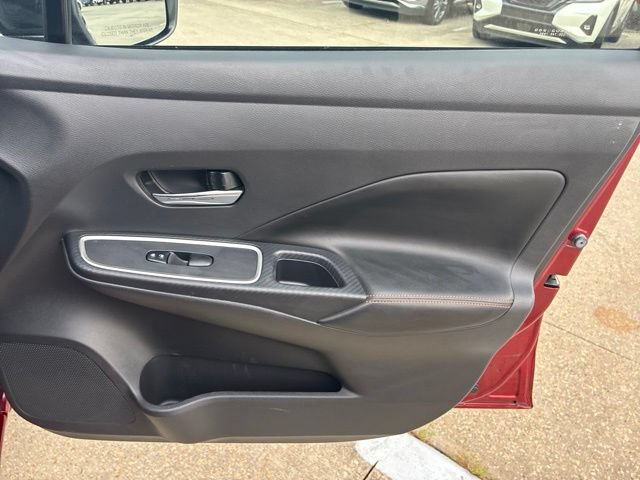 Used 2021 Nissan Versa SR FWD image 13