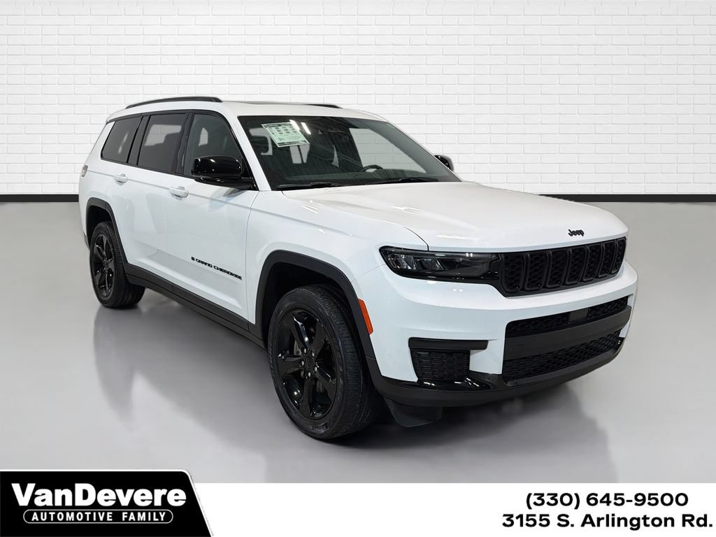 Used 2023 Jeep Grand Cherokee L Laredo AWD/4WD image 1