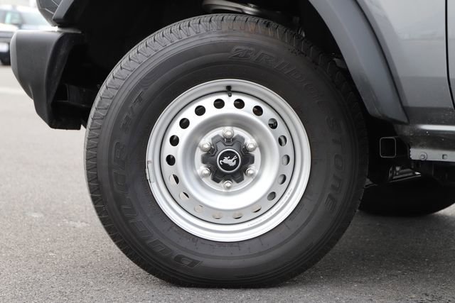 Used 2025 Ford Bronco 4-Door image 2