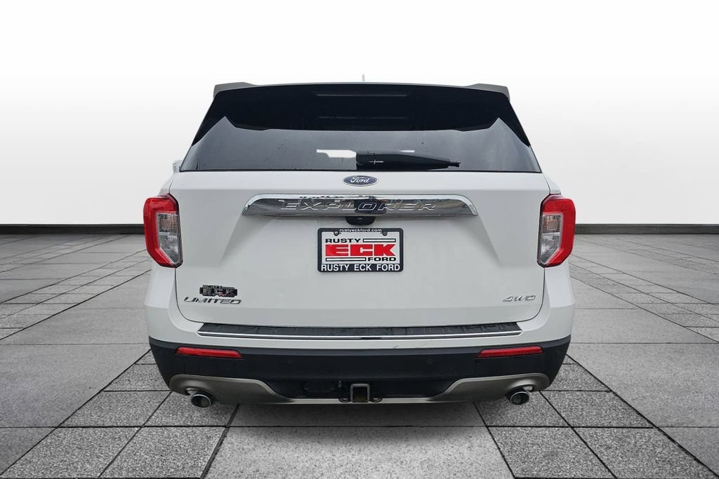 Used 2022 Ford Explorer Limited w/ Equipment Group 301A AWD/4WD image 4