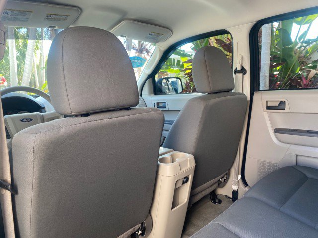 Used 2009 Ford Escape XLS image 79