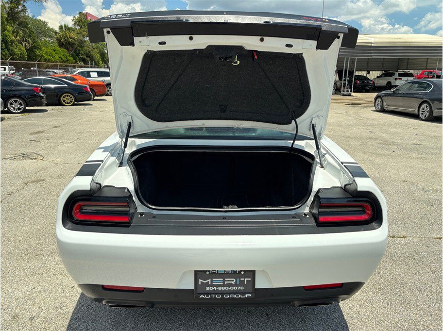 Used 2015 Dodge Challenger R/T Scat Pack w/ Leather Interior Group RWD image 48