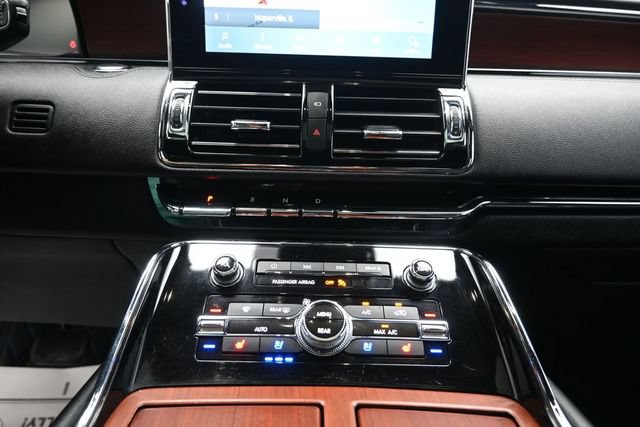 Used 2020 Lincoln Navigator Reserve w/ Luxury Package AWD/4WD image 13