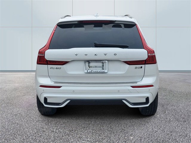 Certified 2023 Volvo XC60 B5 Ultimate w/ Climate Package image 5