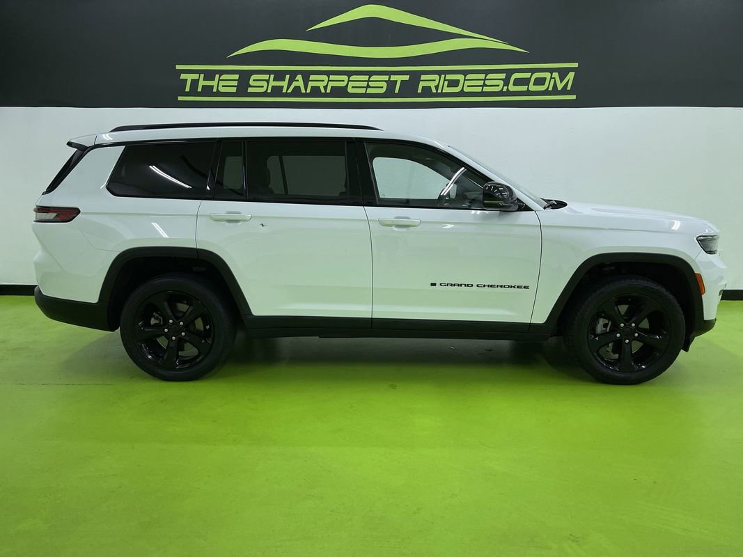 Used 2023 Jeep Grand Cherokee L Laredo image 11