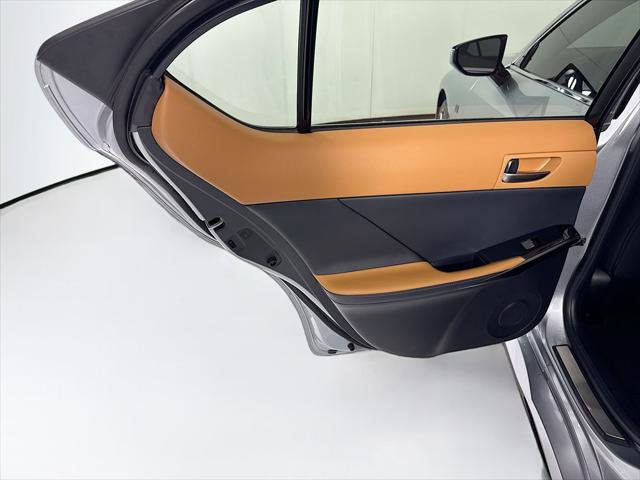 Certified 2025 Lexus IS 300 F Sport image 26