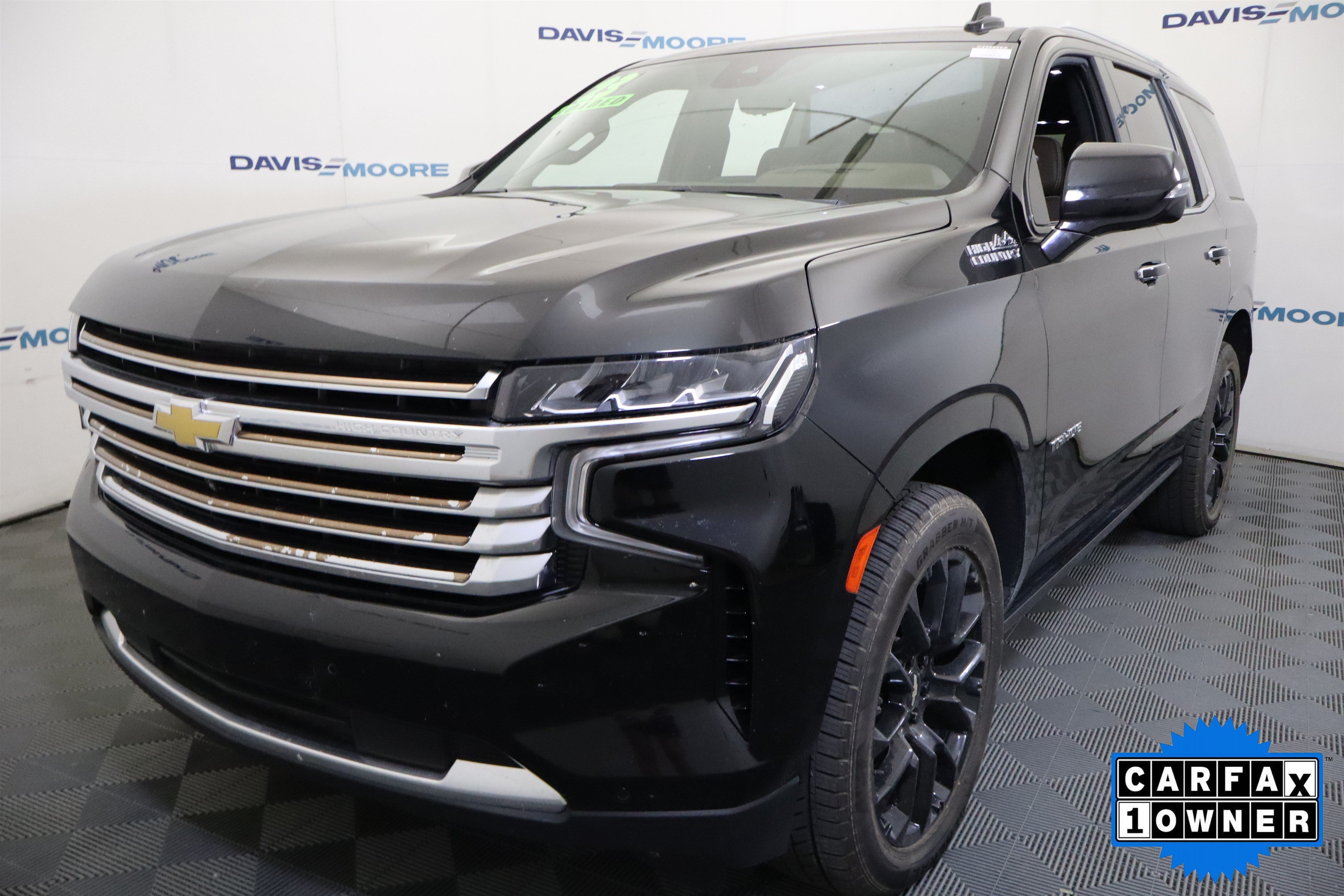 Used 2023 Chevrolet Tahoe High Country AWD/4WD image 12