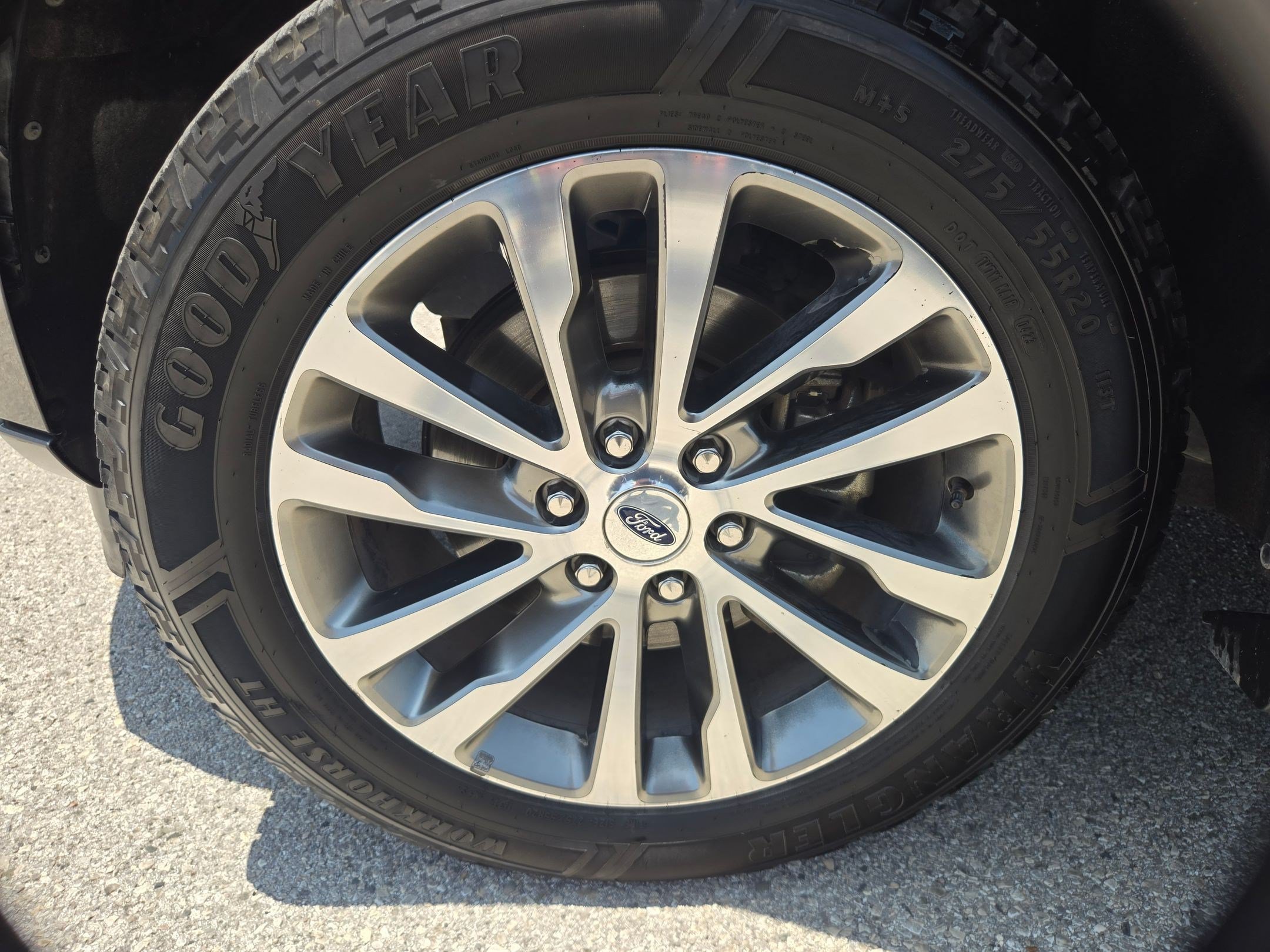 Used 2018 Ford Expedition Limited w/ Driver Assistance Package RWD image 26