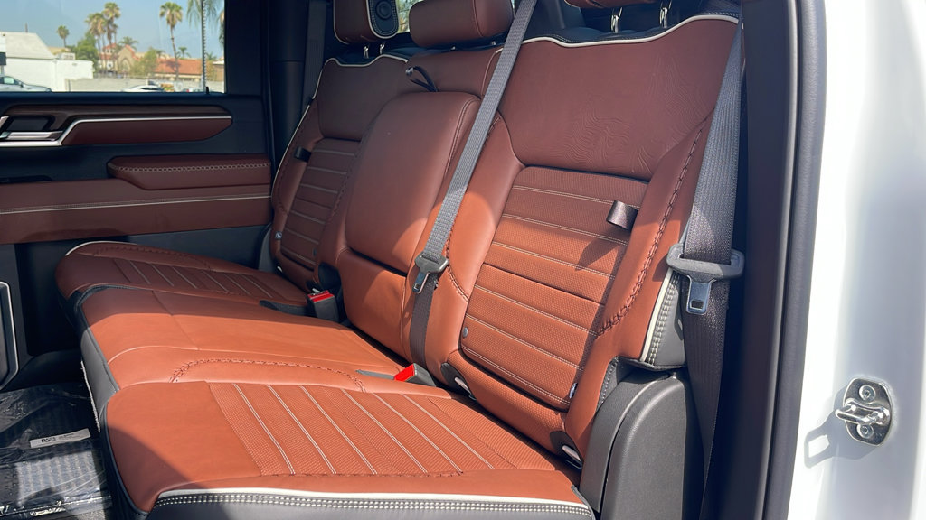 New 2026 GMC Sierra 3500 Denali Ultimate AWD/4WD image 14
